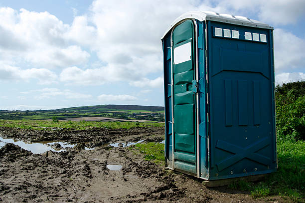 Best Standard Portable Toilet Rental  in Waconia, MN